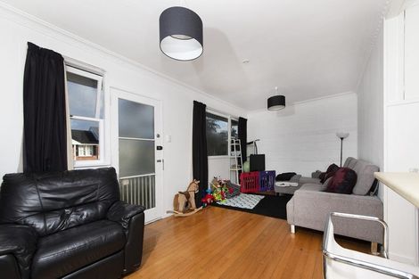 Photo of property in 3/2 Thatcher Street, Mission Bay, Auckland, 1071