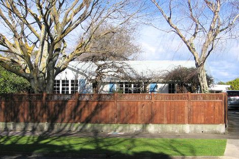 Photo of property in 24 Surrey Crescent, Hokowhitu, Palmerston North, 4410