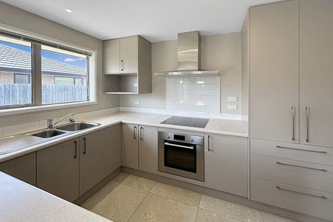 Photo of property in 16 Newman Road, Rolleston, 7614