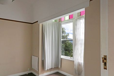 Photo of property in 33 Nottingham Street, Karori, Wellington, 6012