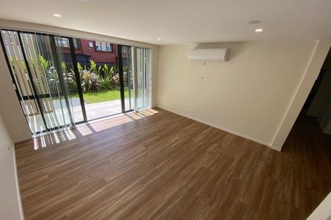 Photo of property in 1/7g Newelm Lane, Flat Bush, Auckland, 2019