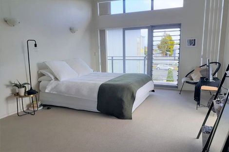 Photo of property in 35d Garnet Road, Westmere, Auckland, 1022