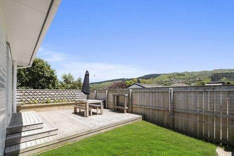 Photo of property in 36a Ranui Terrace, Tawa, Wellington, 5028