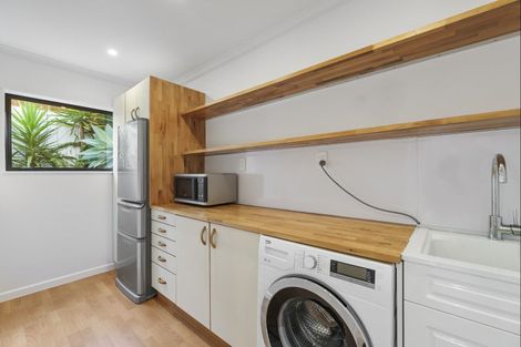 Photo of property in 310b Oceanbeach Road, Mount Maunganui, 3116