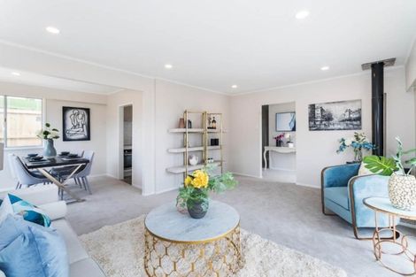 Photo of property in 31 Weatherly Road, Torbay, Auckland, 0630