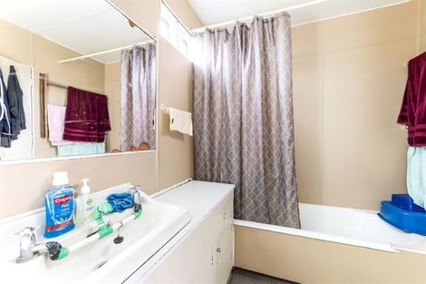 Photo of property in 12 Owens Terrace, Upper Riccarton, Christchurch, 8041