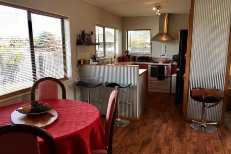 Photo of property in 97 Queens Road, Waikanae Beach, Waikanae, 5036