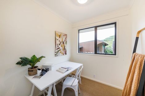 Photo of property in 71 County Heights Drive, Aokautere, Palmerston North, 4471