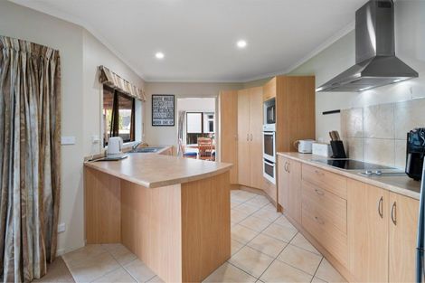 Photo of property in 5 Wilson Street, Bulls, 4818