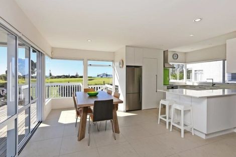Photo of property in 8 Gilray Place, Waimarama, 4294