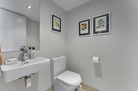 Photo of property in Montrose Villas, 441c Beach Road, Mairangi Bay, Auckland, 0630