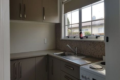 Photo of property in 2/11 Leicester Street, Stoke, Nelson, 7011