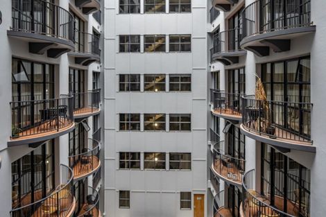 Photo of property in Atrium Towers, 4f/154 The Terrace, Wellington Central, Wellington, 6011