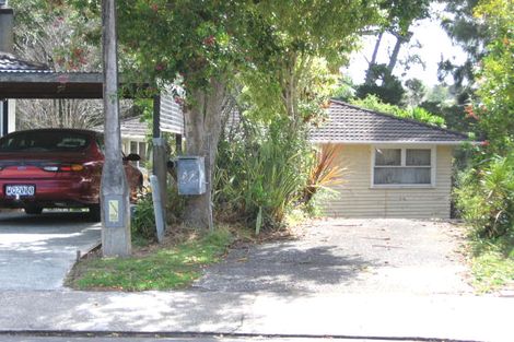 Photo of property in 22 Barnfield Place, Glendene, Auckland, 0602