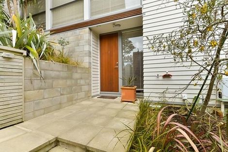 Photo of property in 37e Ngaio Road, Kelburn, Wellington, 6012
