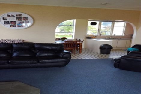 Photo of property in 9 Birch Street, Tuatapere, 9620