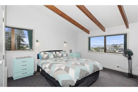 Photo of property in 25 Tapeka Road, Russell, 0202