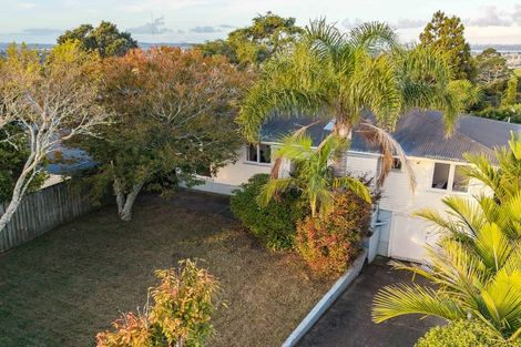 Photo of property in 18 Chorley Avenue, Massey, Auckland, 0614