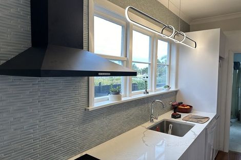 Photo of property in 1090 Great North Road, Point Chevalier, Auckland, 1022