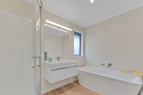 Photo of property in 24 Mahoe Close, Upper Moutere, 7173