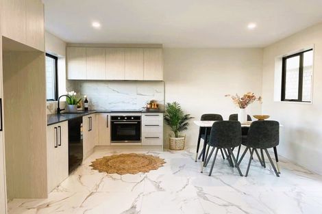 Photo of property in 452-454 Gloucester Street, Taradale, Napier, 4112