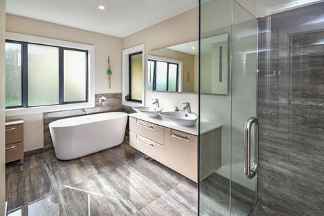 Photo of property in 430 Twilight Road, Brookby, Manurewa, 2576