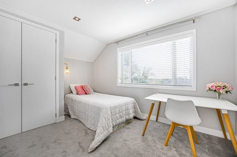 Photo of property in 28b Bluefin Way, West Harbour, Auckland, 0618