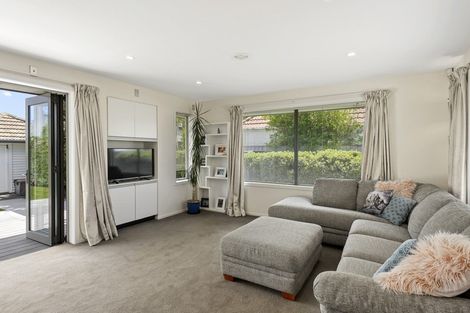 Photo of property in 515 Marine Parade, South New Brighton, Christchurch, 8062