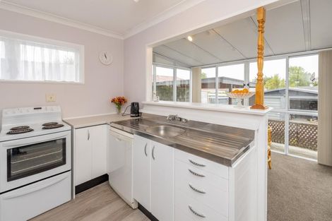 Photo of property in 41 Read Street, Levin, 5510