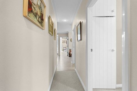 Photo of property in 50 Leslie Street, Waitara, 4320