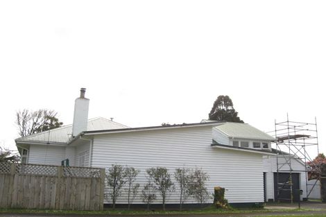 Photo of property in 37 Mahoe Street, Inglewood, 4330