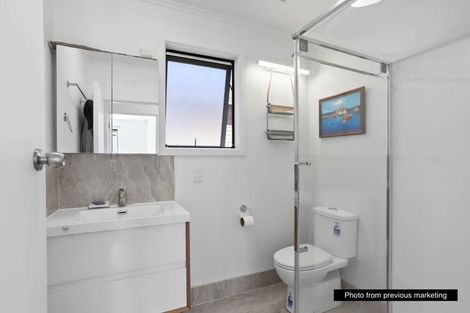 Photo of property in 39 Newington Road, Henderson, Auckland, 0612