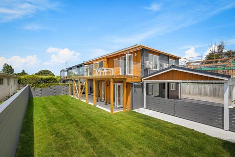 Photo of property in 1/363 Beach Road, Campbells Bay, Auckland, 0630