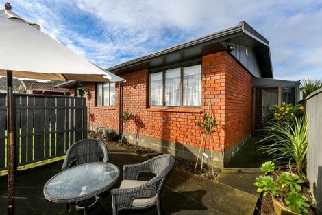 Photo of property in 1/41 Fulford Street, New Plymouth, 4310