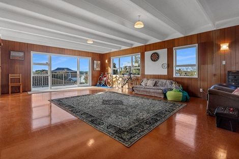 Photo of property in 1/90 Norwood Road, Bayswater, Auckland, 0622