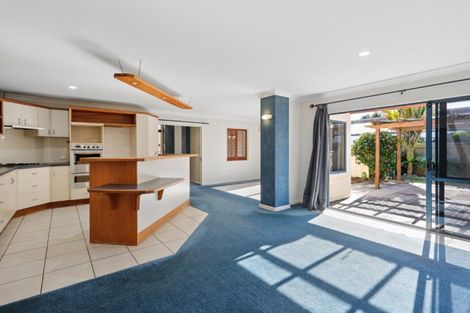 Photo of property in 44 Santa Barbara Drive, Papamoa Beach, Papamoa, 3118