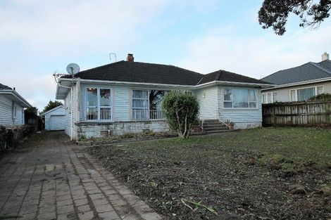 Photo of property in 28 Bradbury Road, Botany Downs, Auckland, 2010