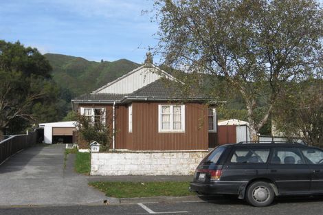Photo of property in 25 Gibson Crescent, Naenae, Lower Hutt, 5011