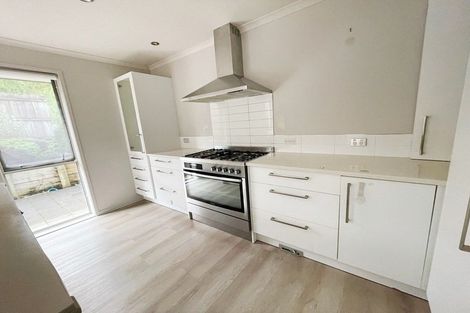 Photo of property in 26 Hornbill Drive, Fairview Heights, Auckland, 0632