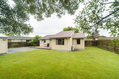 Photo of property in 6 Adams Place, Kelvin Grove, Palmerston North, 4414