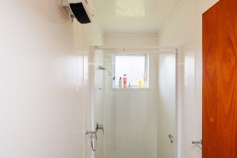 Photo of property in 18 Caulfield Place, Awapuni, Palmerston North, 4412