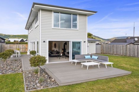 Photo of property in 42 Pukeko Way, Kinloch, Taupo, 3377