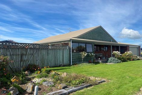 Photo of property in 24 Waterford Drive, Winton, 9720