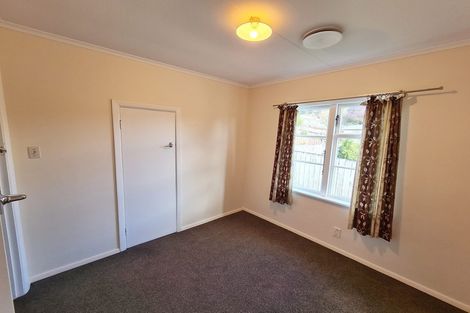 Photo of property in 27 Fraser Street, Wainuiomata, Lower Hutt, 5014