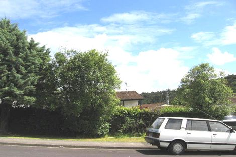 Photo of property in 1/32 Hale Crescent, Bayview, Auckland, 0629