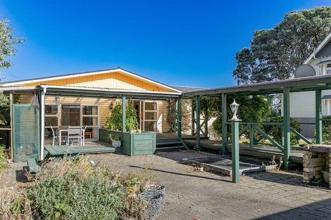 Photo of property in 67 Russell Street, Westport, 7825