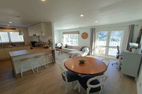 Photo of property in 14a Parklands Drive, Karori, Wellington, 6012