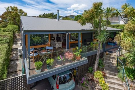 Photo of property in 318 Cannon Hill Crescent, Mount Pleasant, Christchurch, 8081