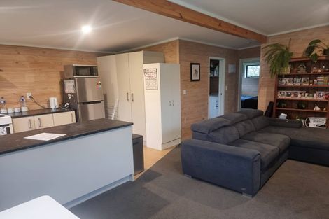 Photo of property in 47 Terry Smyth Drive, Kumeu, 0892