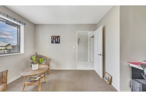 Photo of property in 27 Sovereign Boulevard, Kaiapoi, 7630